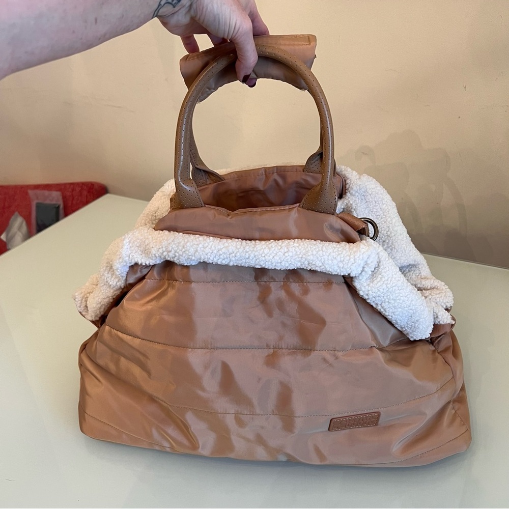 HOTEL DOGGY Quilted Camel Sherpa Dog Carrier Luxury Pet Travel Bag - Picture 9 of 17
